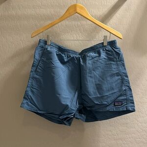 Patagonia baggies women’s size large